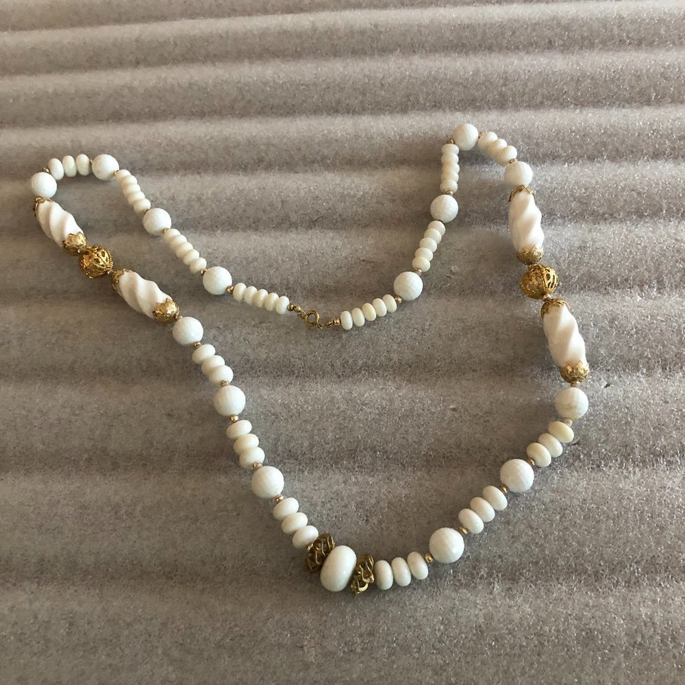 Vintage White & Gold Tone Filigree Beads Necklace